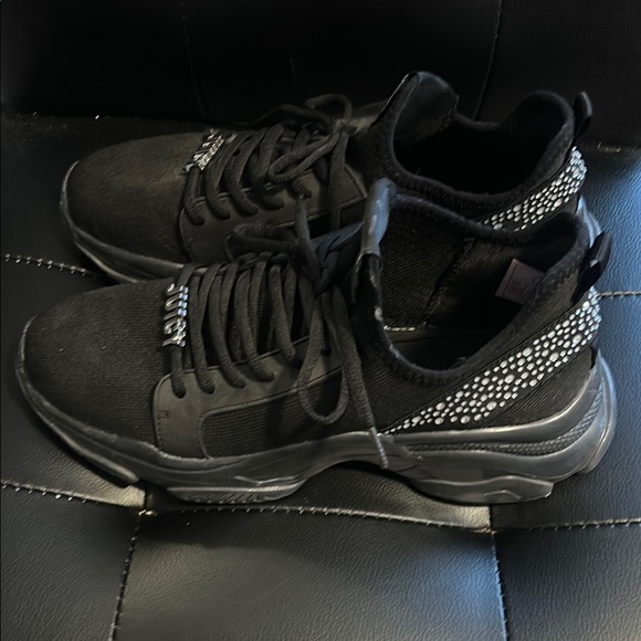 Juicy Couture Women's Black Sneakers with bling accent, size 9.5 - Picture 6 of 15